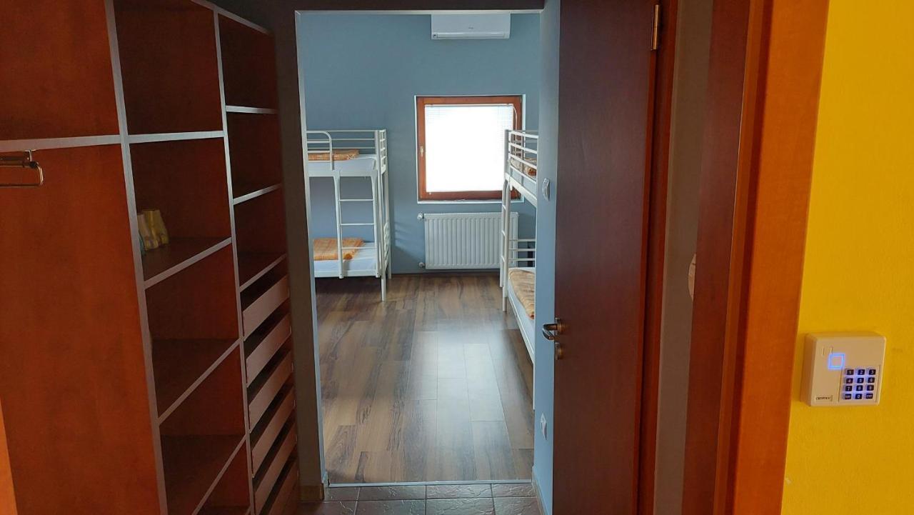 Bordany Hostel Zewnętrze zdjęcie